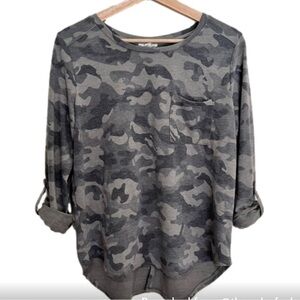Jane & Delancey Camo Terry Split Back Top